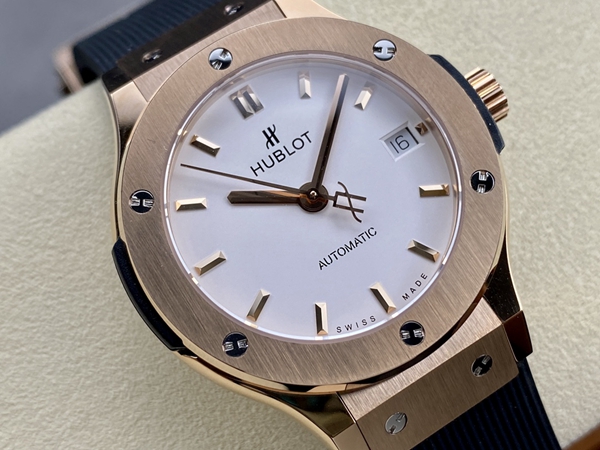 ウブロコピー時計正面デザイン